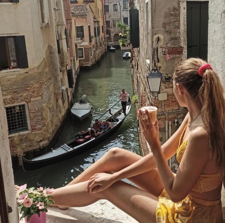 Dimora Al Doge Beato Vista Canale Venesia Bagian luar foto