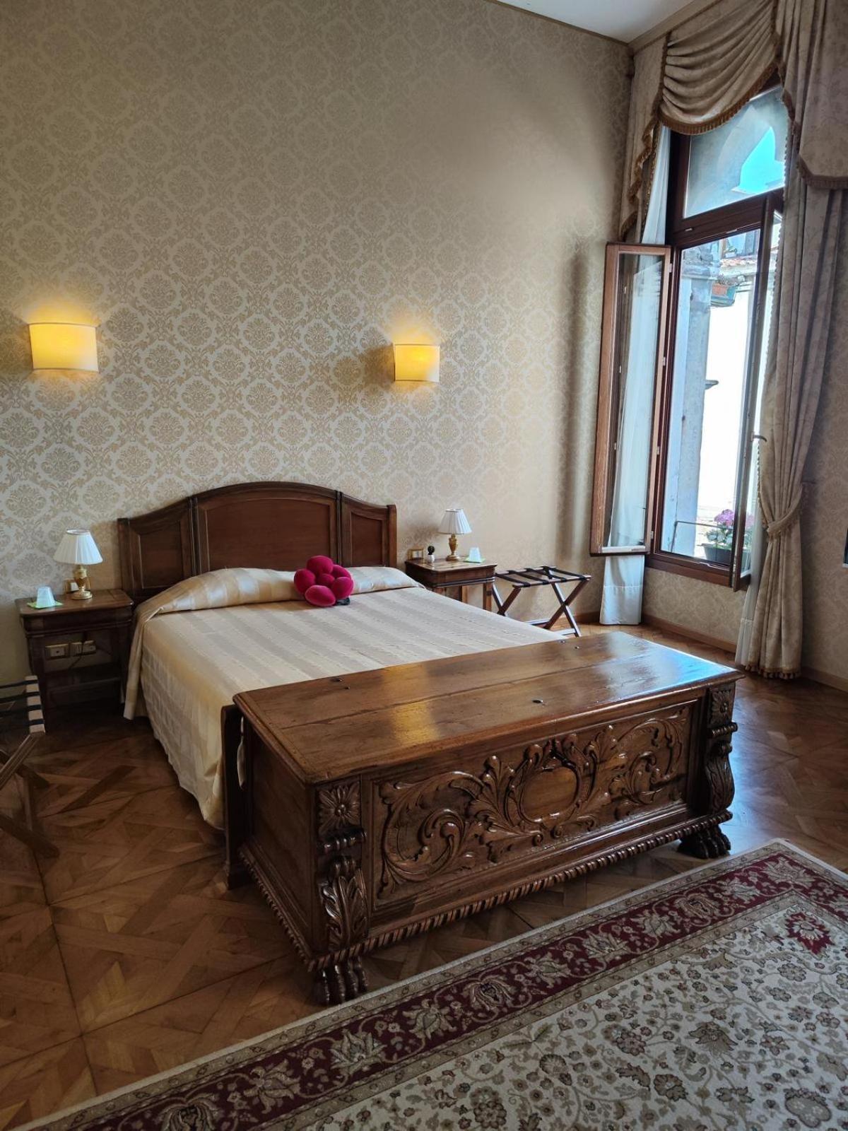 Dimora Al Doge Beato Vista Canale Venesia Bagian luar foto