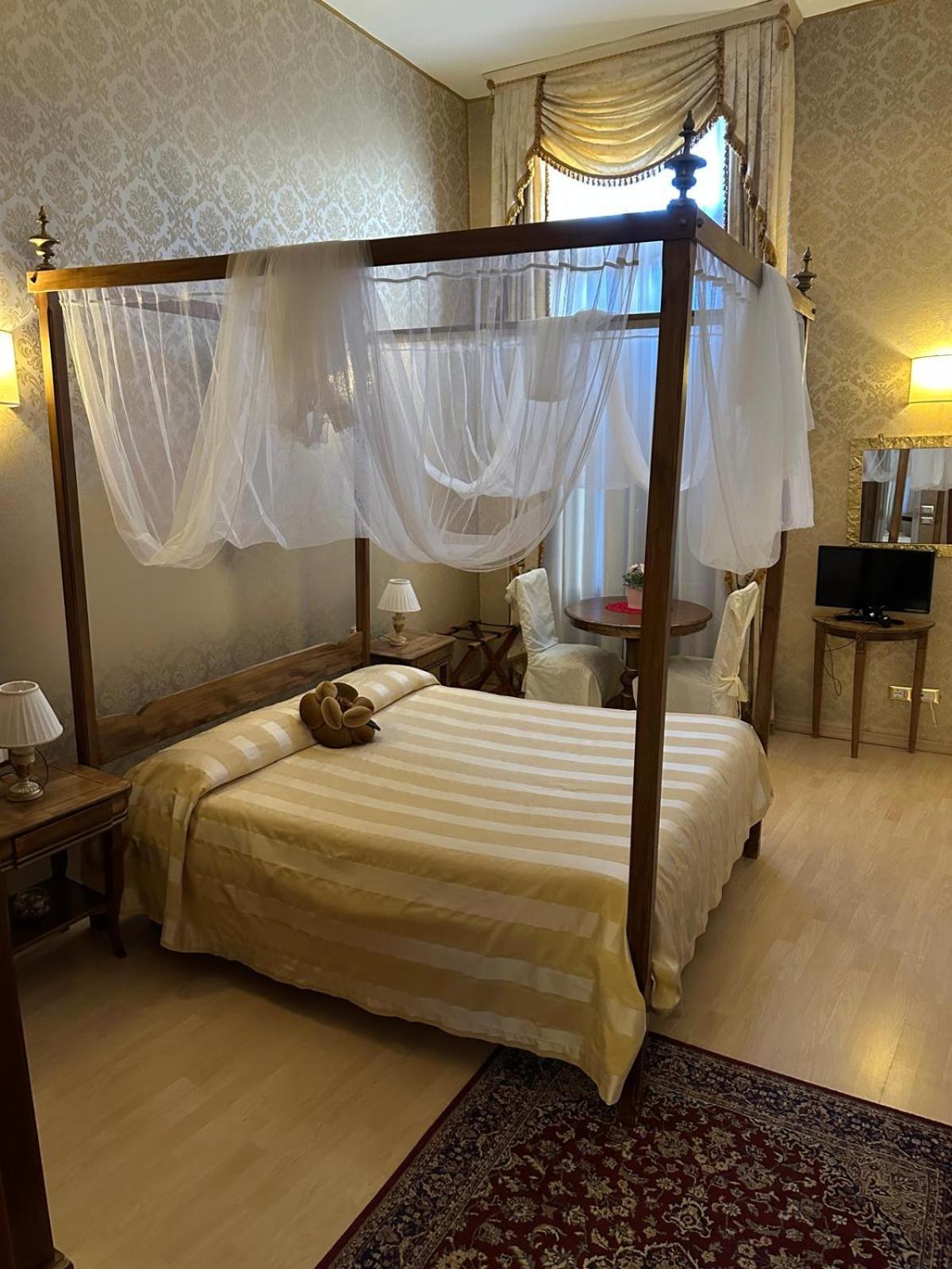 Dimora Al Doge Beato Vista Canale Venesia Bagian luar foto