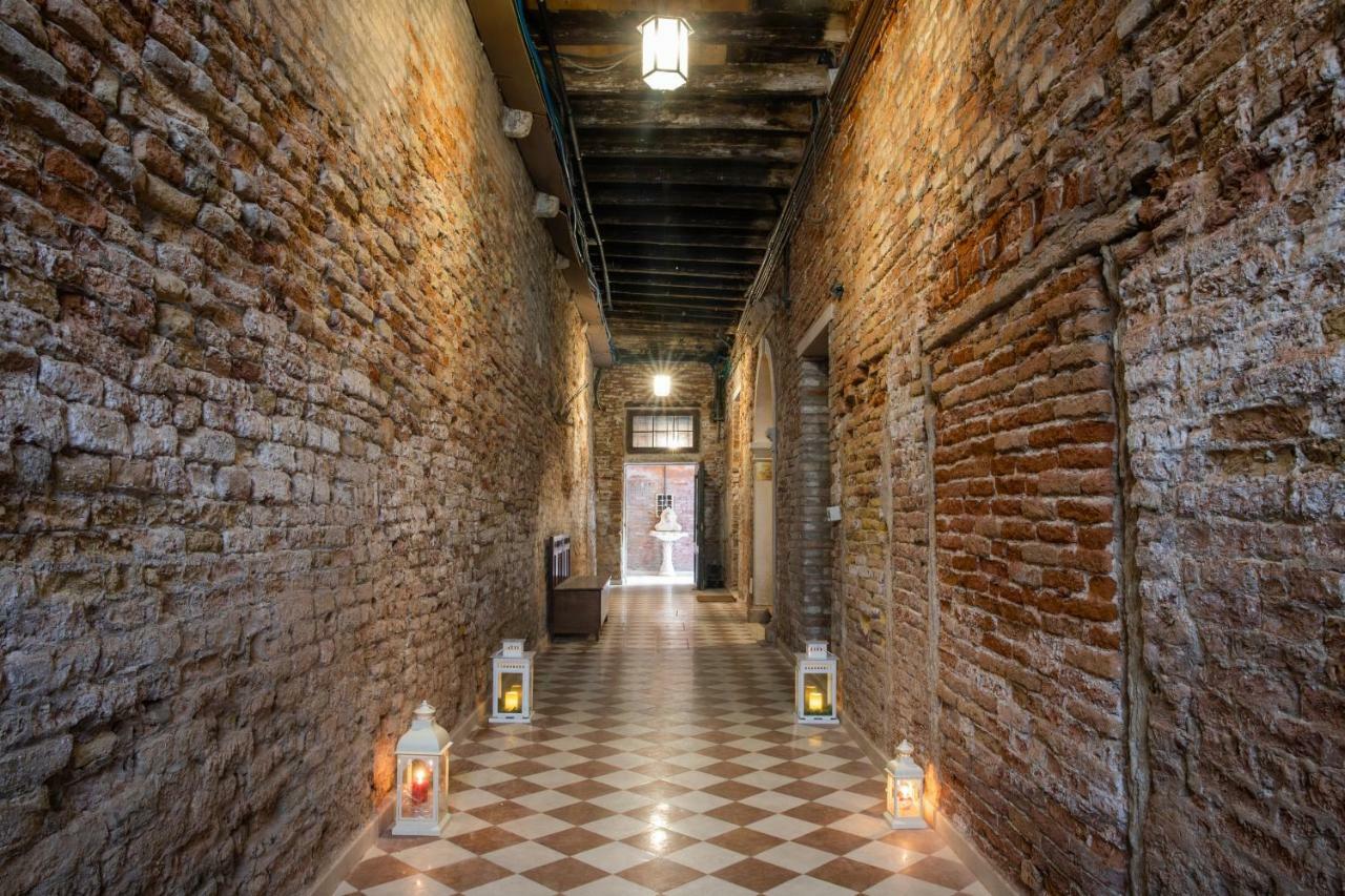Dimora Al Doge Beato Vista Canale Venesia Bagian luar foto