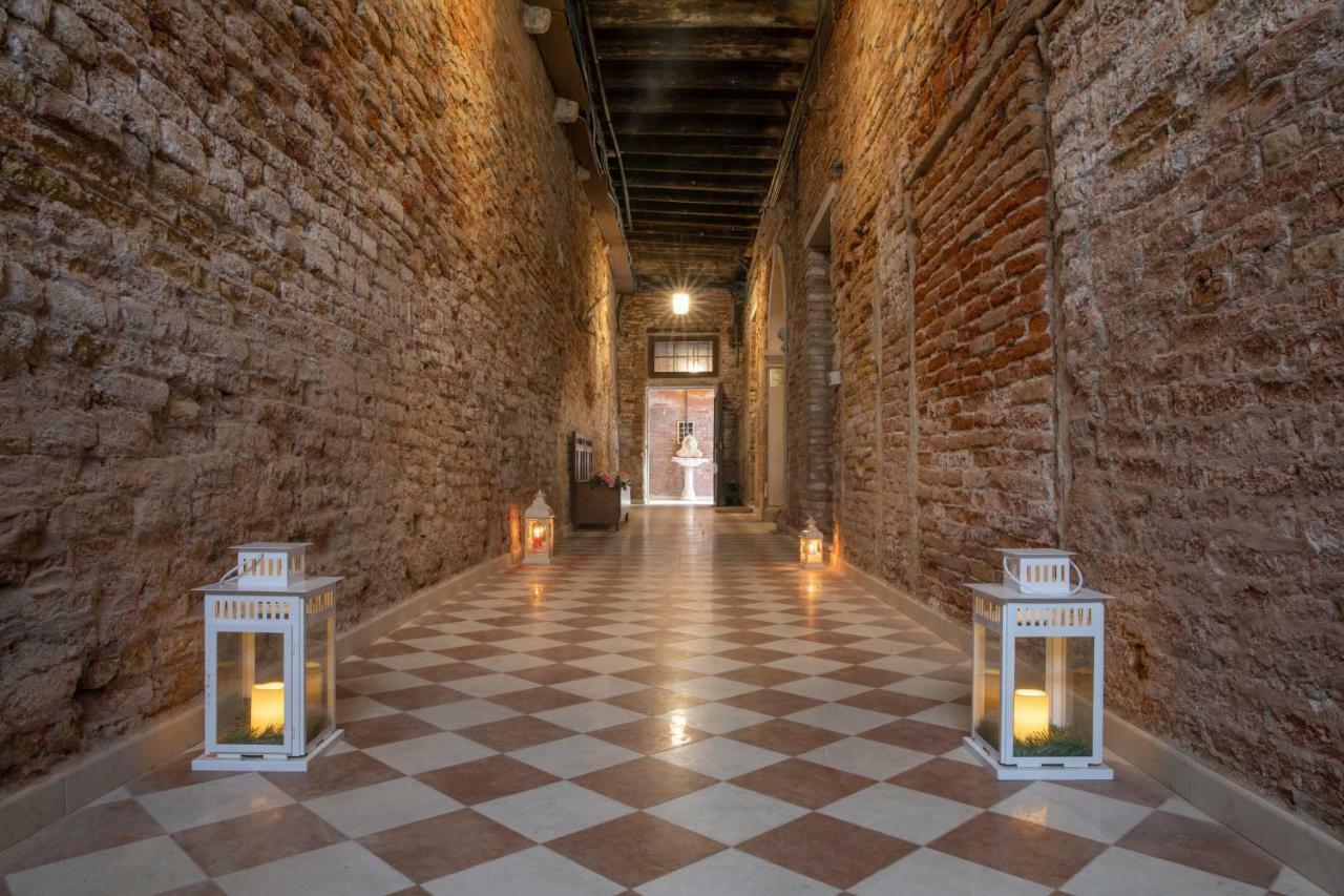 Dimora Al Doge Beato Vista Canale Venesia Bagian luar foto