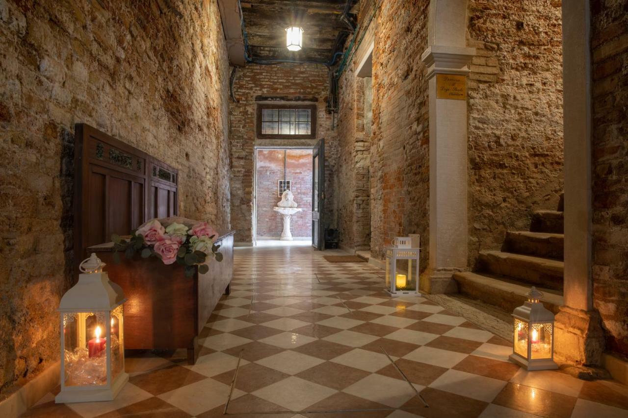 Dimora Al Doge Beato Vista Canale Venesia Bagian luar foto